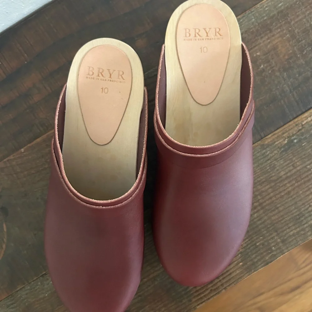 Bryr Burgundy Leather Clogs - Picture 1 of 7